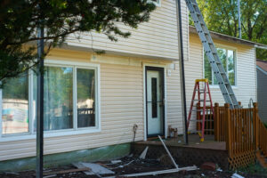 Vinyl-Siding-Protects-Against-Louisianas-Harsh-Weather